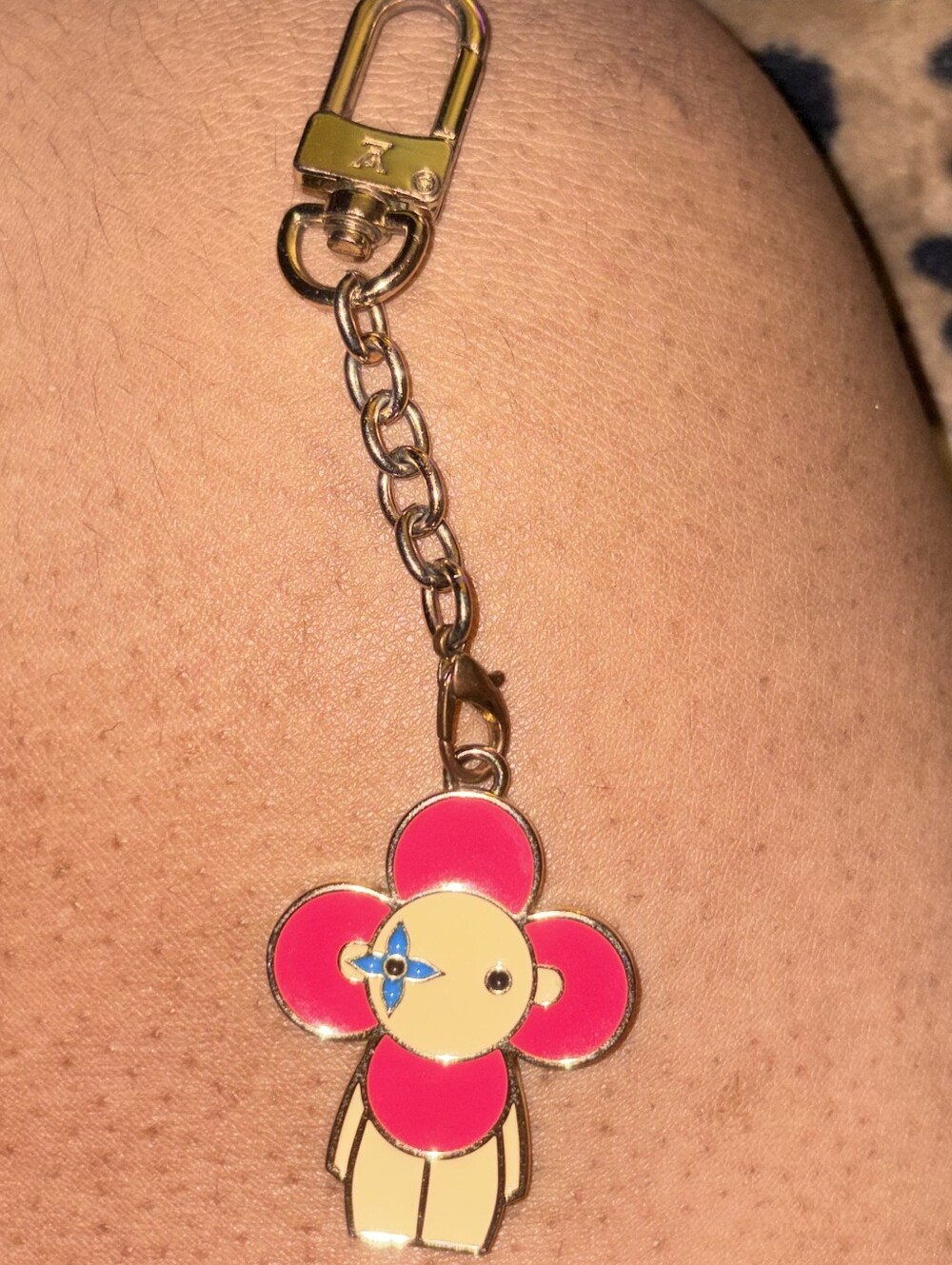 Gold-Tone Pink FloweR ViVI Keychain/bag Charm